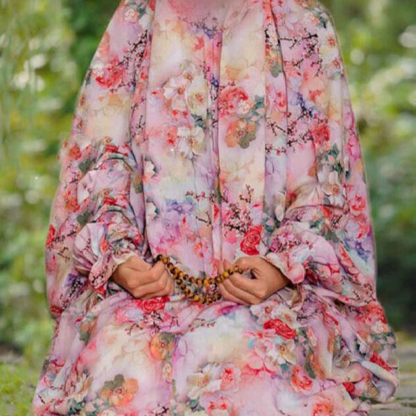 Islamischer Namaz Chador mit Ärmeln für Frauen, ideal für das Gebet - Blumenmuster Pari