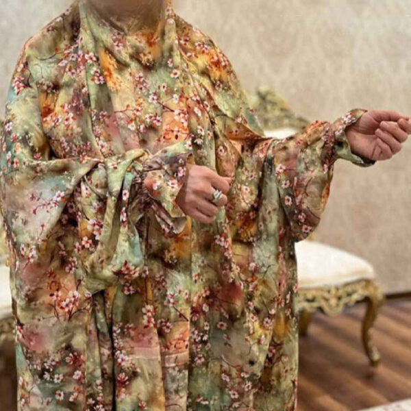 Islamischer Namaz Chador mit Ärmeln für Frauen, ideal für das Gebet - Blumenmuster Mahya