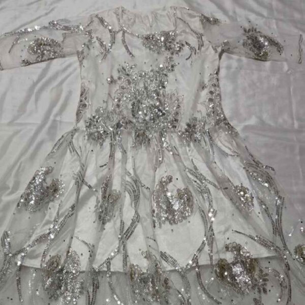 Traditionelles kurdisches Damenkleid Modell Snow