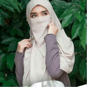 Cremefarbener Islamische Crepe quadratische Schal- & Halbe Niqab-Set für Frauen