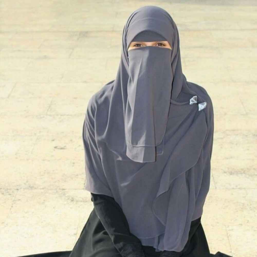 Dunkelgrau Islamische Crepe Schal- & Halbe Niqab-Set für Frauen