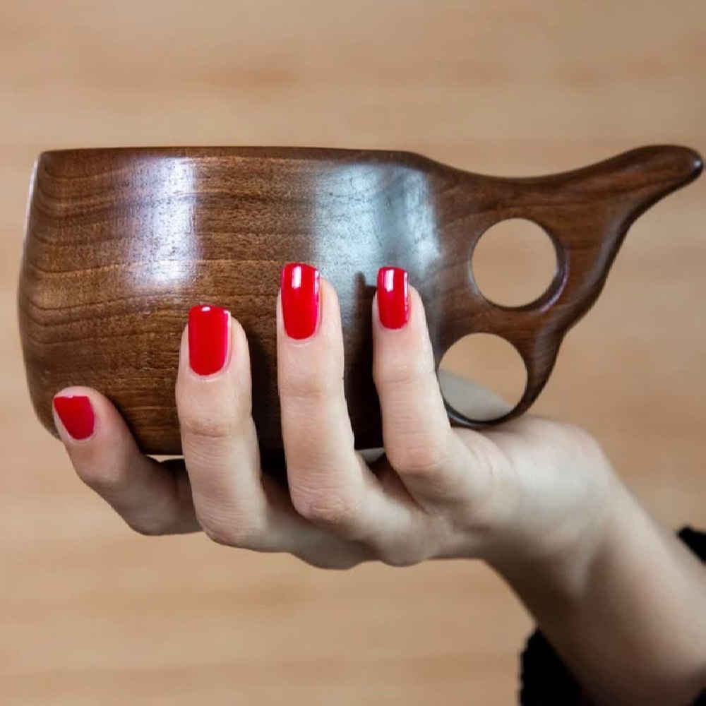 Rustikale Holztasse – Handgefertigte Campingtasse Modell Arko