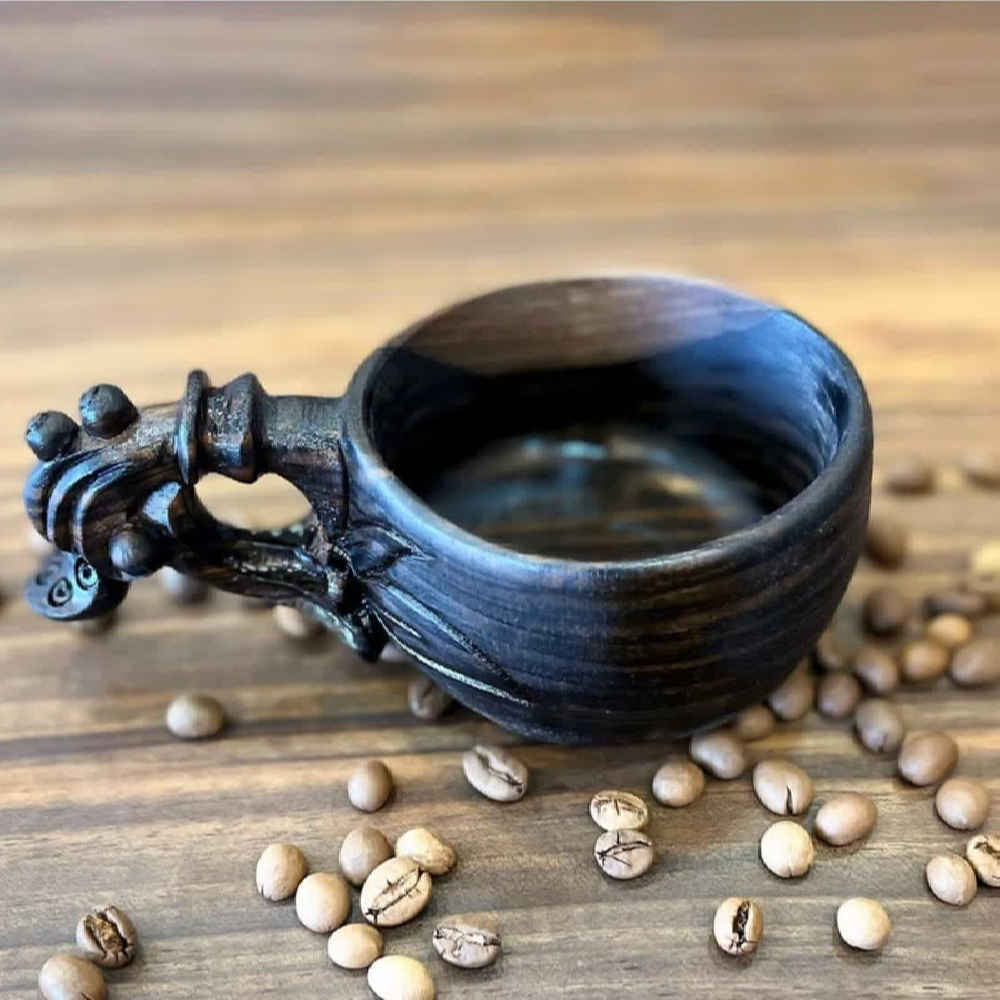 Rustikale Holztasse – Handgefertigte Campingtasse Modell Sarv