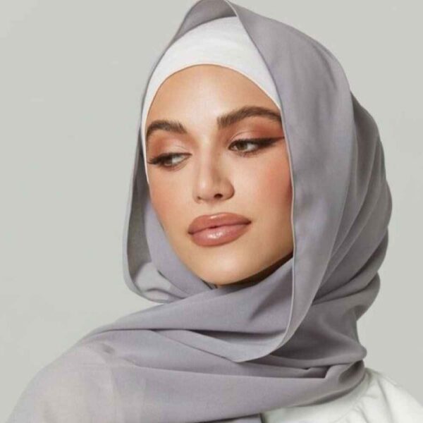 Hellgraues Chiffon Kopftuch Schal Hijab für Frauen