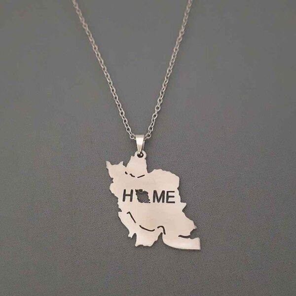 Minimalistische Halskette Modell Iran-Karte und Heim-Kalligrafie