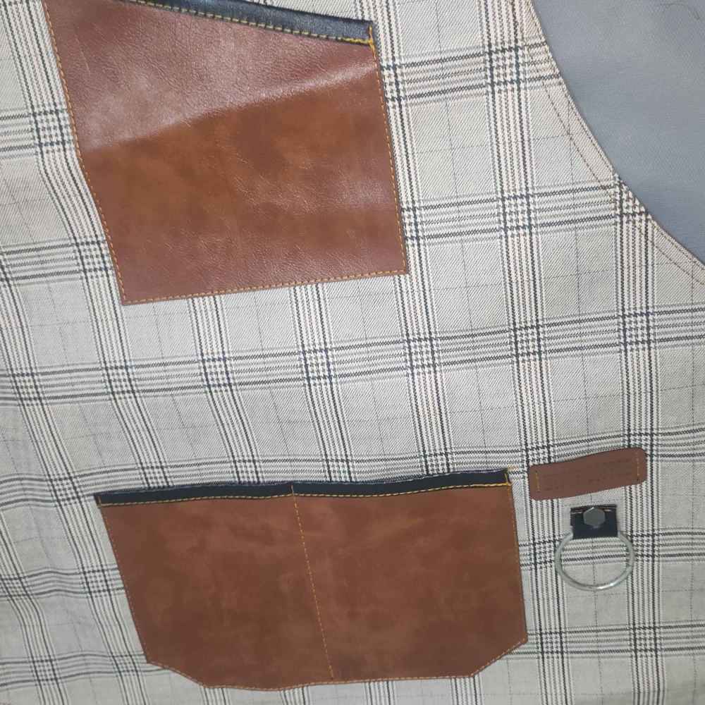 Barista-Schürze aus Leder & Stoff – Klassisches Design & Vielseitig