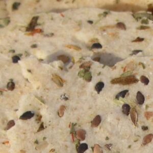 Persisches Trockenbrot – Traditionelles persisches Trockenweizenbrot aus Ardistan