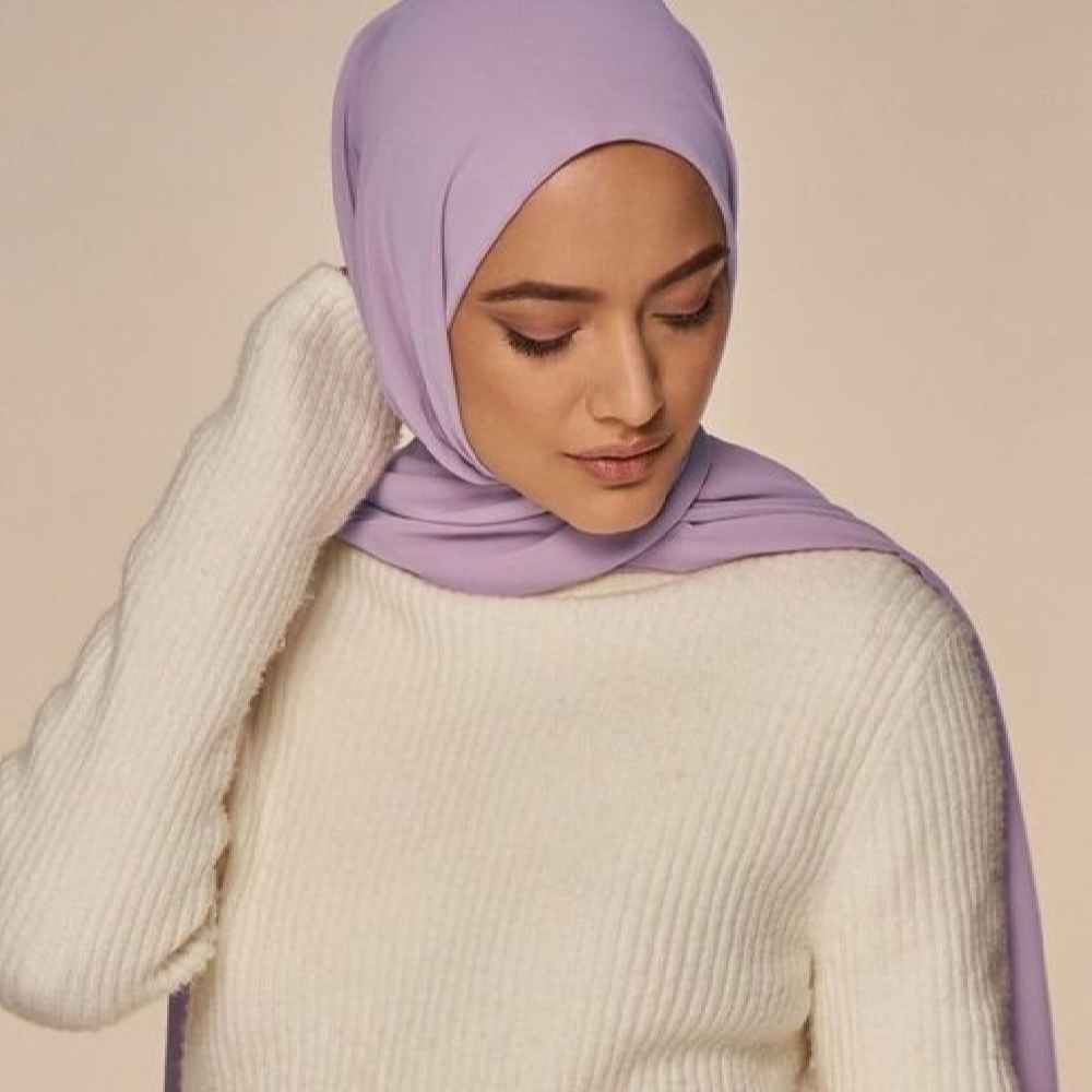 Fliederfarbenes Chiffon Kopftuch Schal Hijab für Frauen