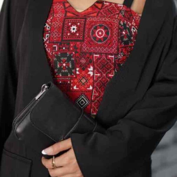 Damen Besticktes Crop Cami Top Modell Noora