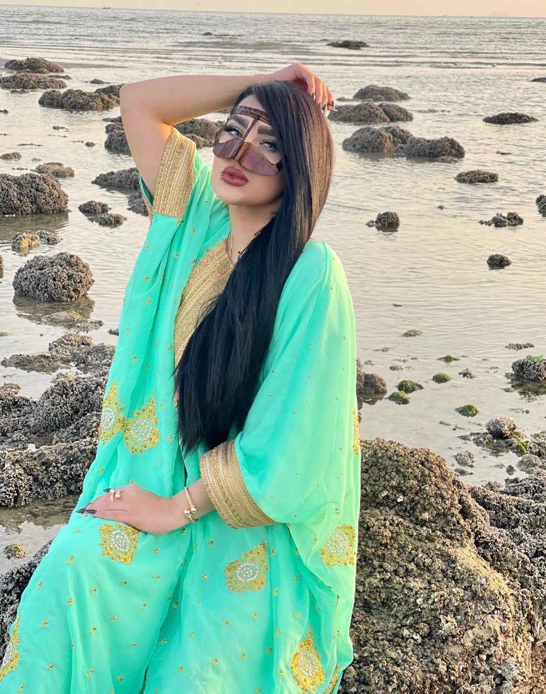 Handgefertigte Omani Burka – Golf-Burqa Jonoob Modell