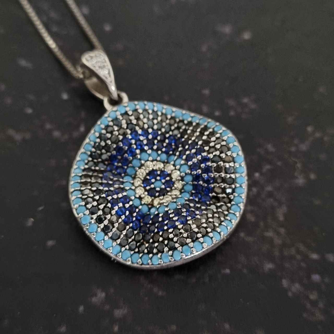 Silberhalskette mit Evil Eye Thema Nahal