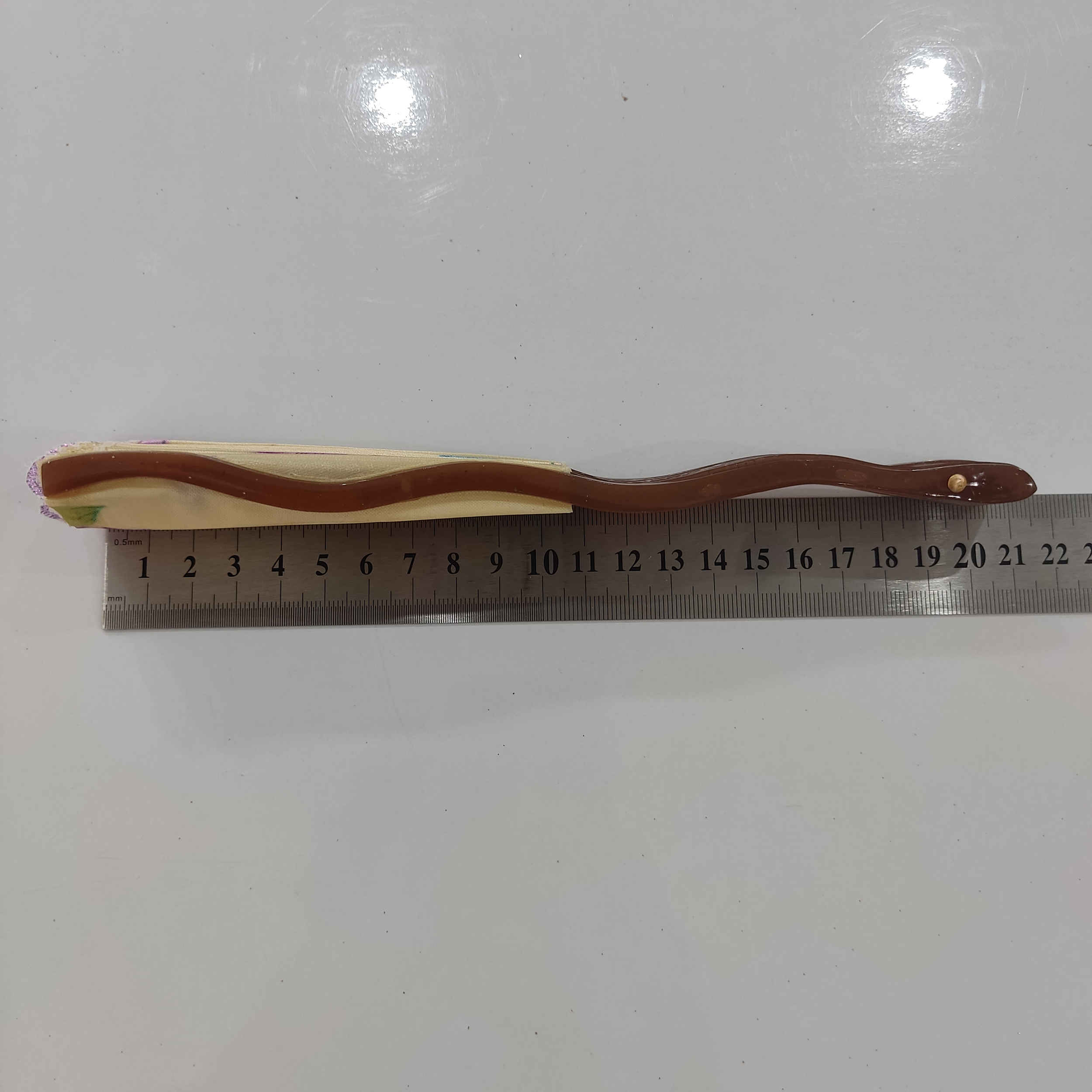 Faltbarer und tragbarer Blumenfächer Modell Kiana