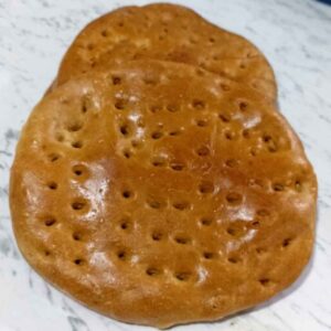 Persisches Trockenbrot – Getrocknetes persisches Ofenbrot aus Ashtiyan Kool-Va-La