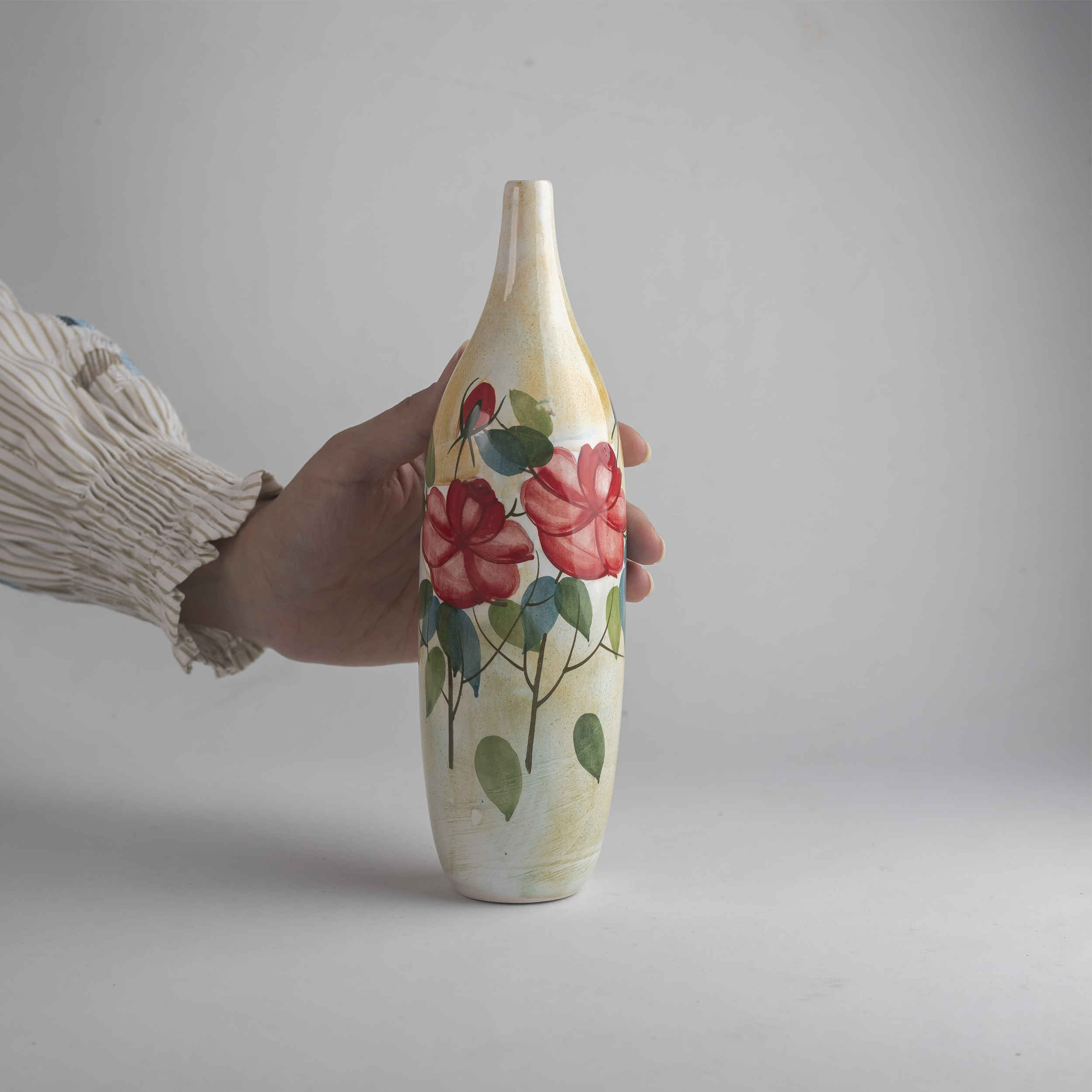 Handgefertigte dekorative Keramik-Knospenvase, handgemalt mit Blumenmuster