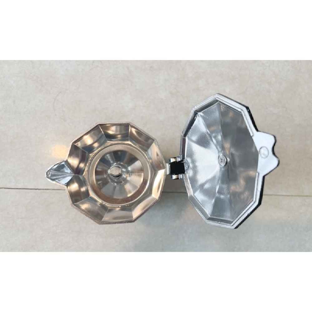 Moka Kanne für den Herd – Klassischer italienischer Kaffeezubereiter 3 Tassen Kapazität Schwarz