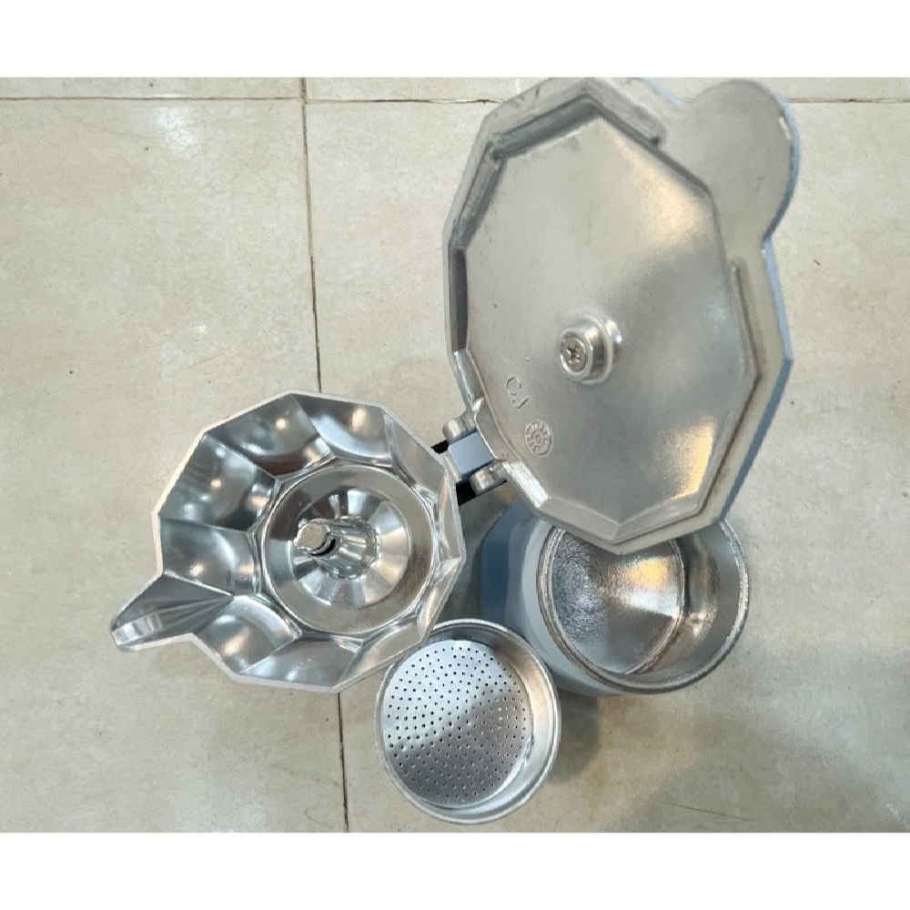 Moka Kanne für den Herd – Klassischer italienischer Kaffeezubereiter 3 Tassen Kapazität Paphili