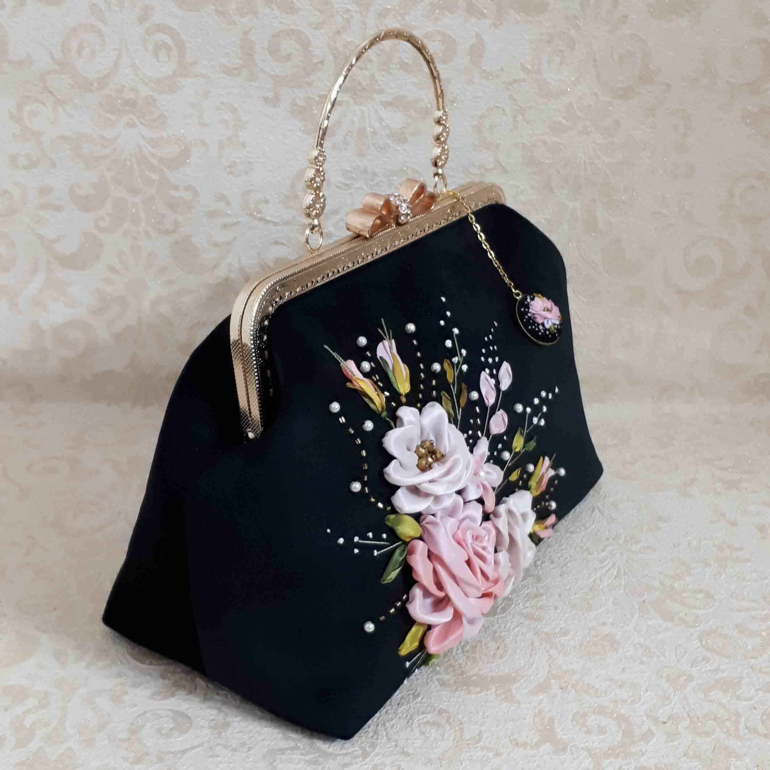 Bandstickerei Clutch Handtasche – Samt mit Aviz Design