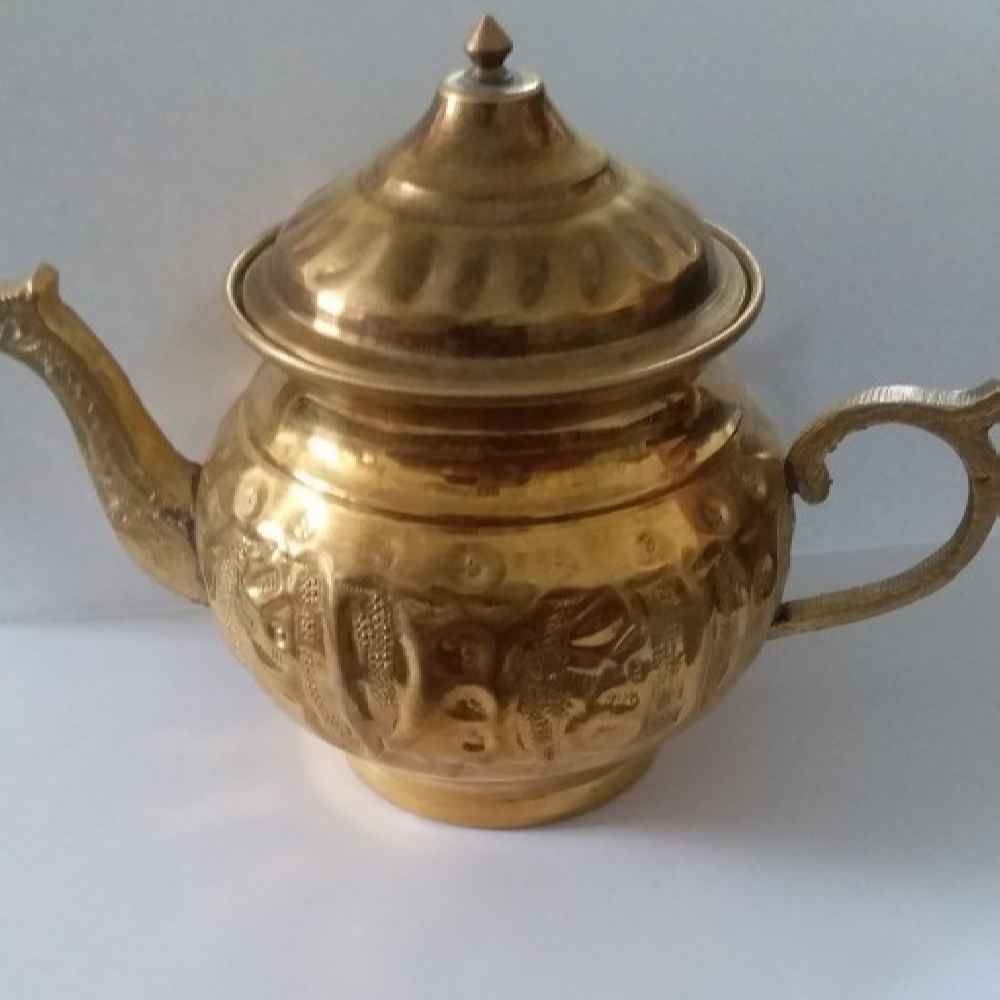Persische Messing-Teekanne handgefertigt mit elegantem Gravurdesign Art