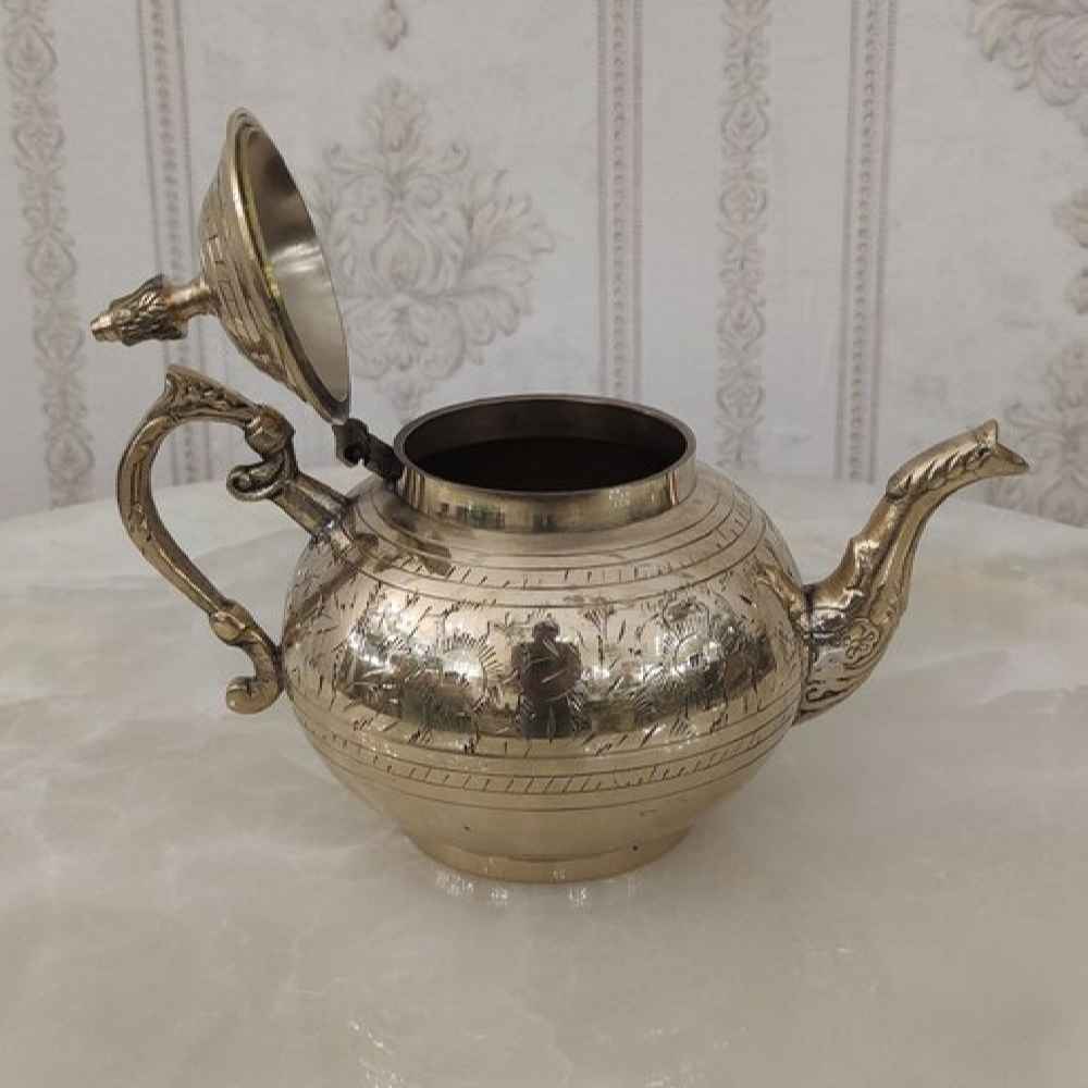 Messing-Teekanne handgraviert mit elegantem Gravurdesign Bahar