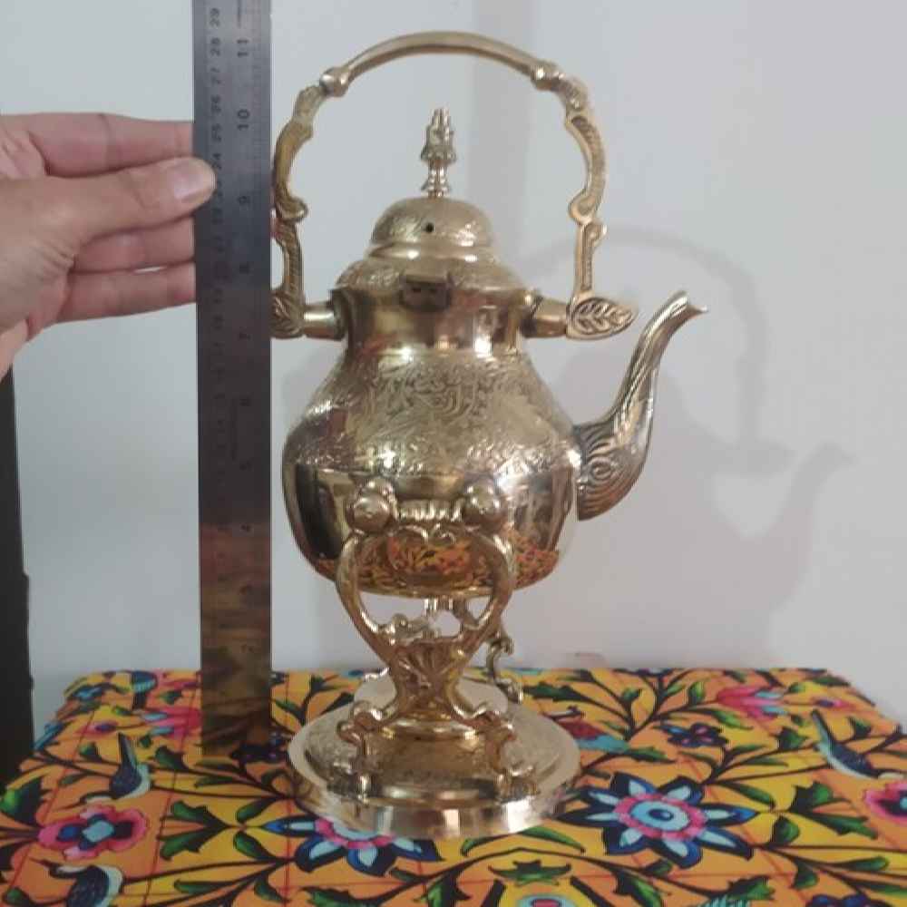 Messing-Teekanne & Wärmer handgraviert mit elegantem Gravurdesign Golden