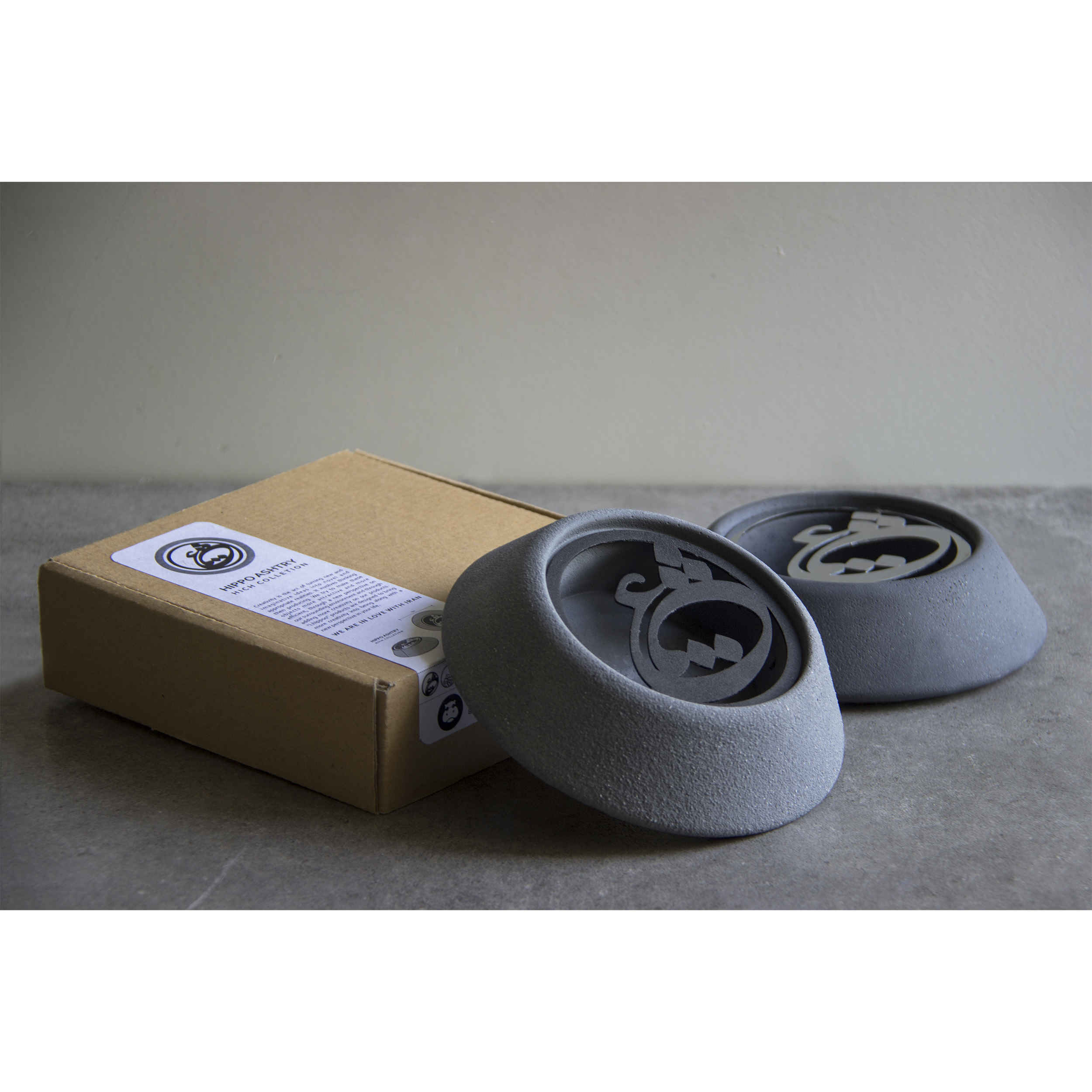 Persischer Zement-Aschenbecher – rundes, modernes Design ‚Ich liebe Dich