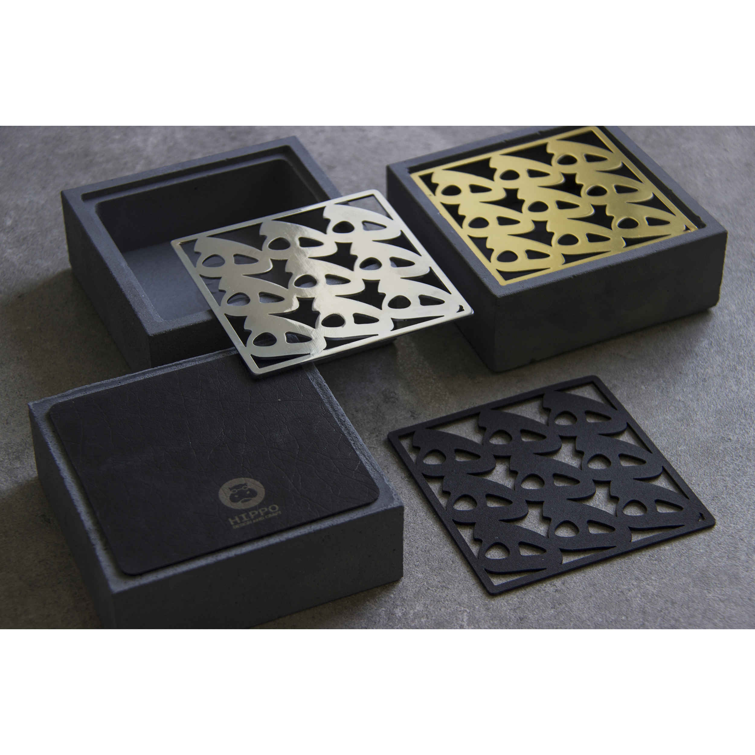 Persischer Zement-Aschenbecher – Quadrat modernes Design Buchstabe H