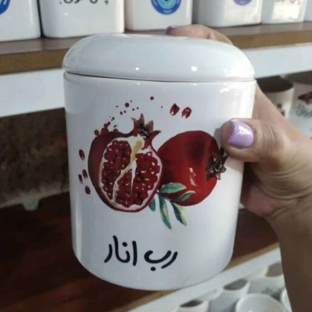 Keramikdose zur Aufbewahrung von Tomaten- & Granatapfelmark