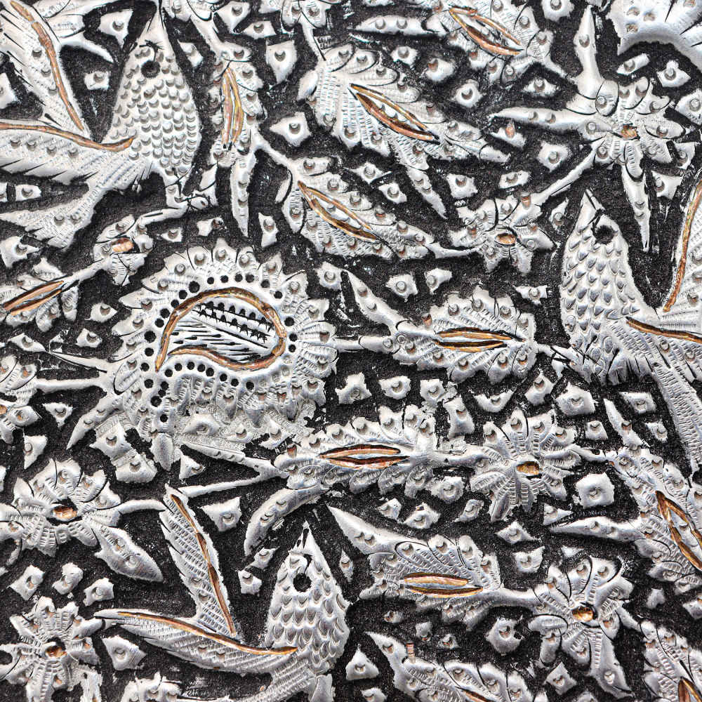 Persischer dekorativer Kupferteller graviert mit komplexem Tierdesign