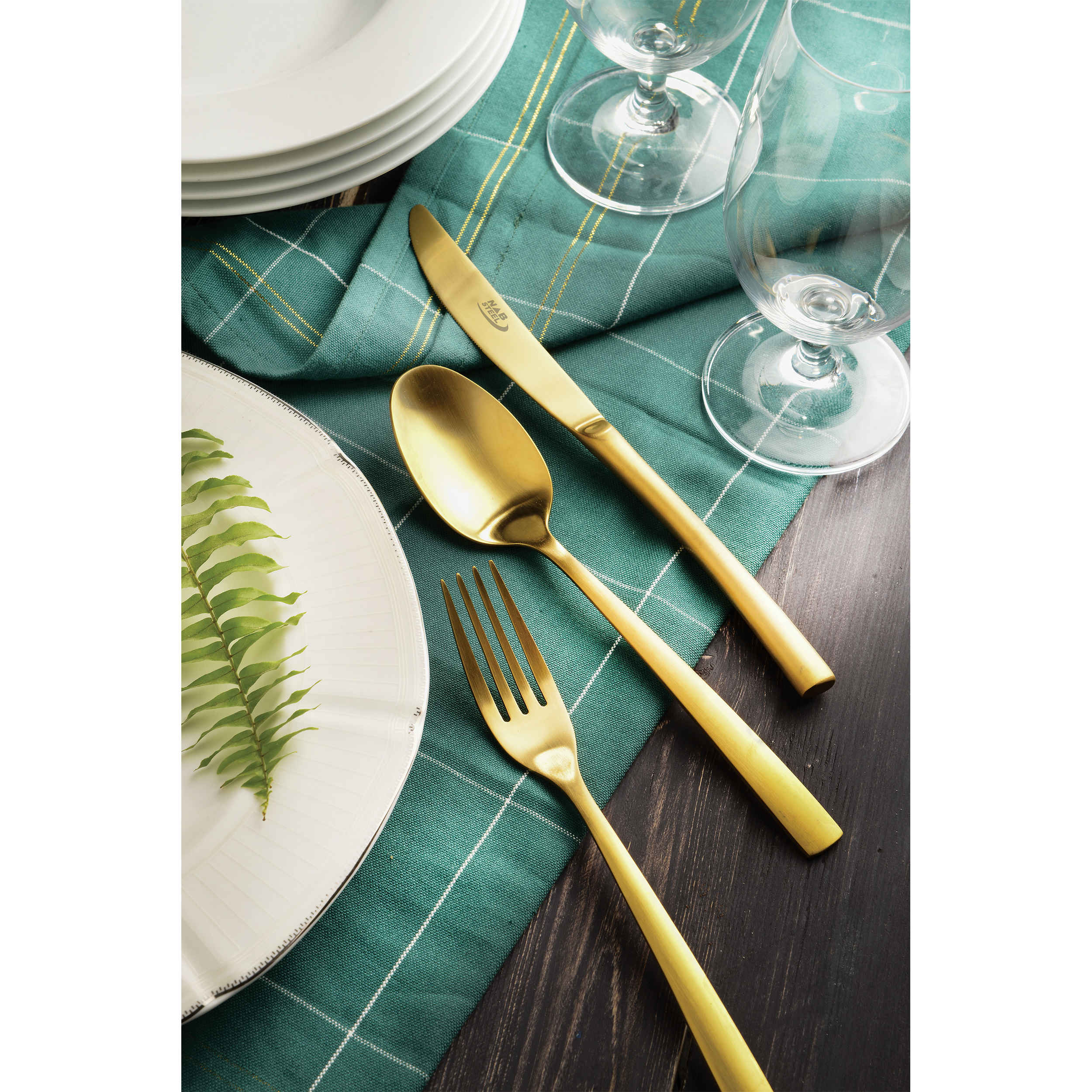 Spülmaschinenfestes Löffel- und Gabel-Besteck Set aus 12 Teilen, Modell Gold