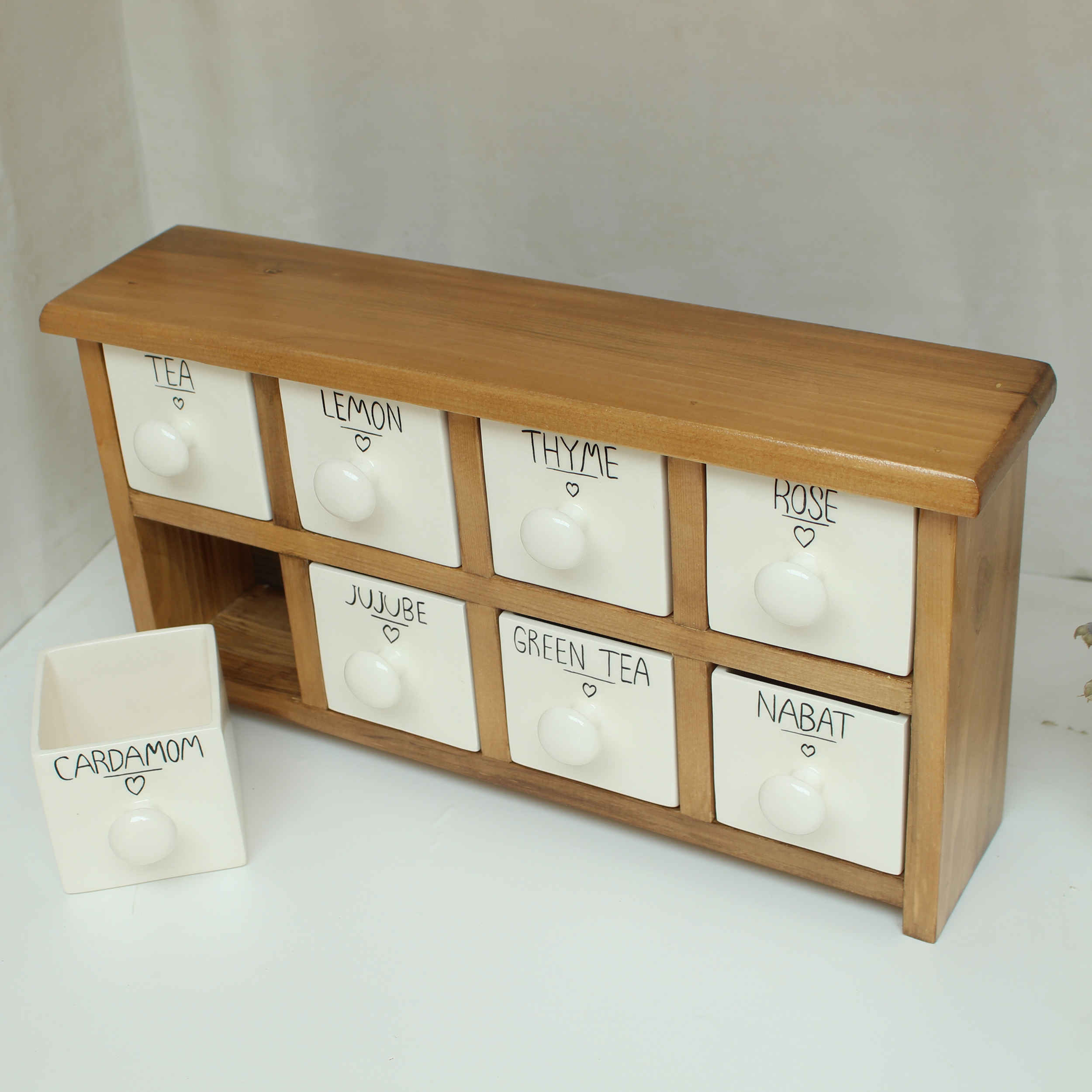 Handgefertigte Kommode mit 8 Keramikschubladen und Holzkasten