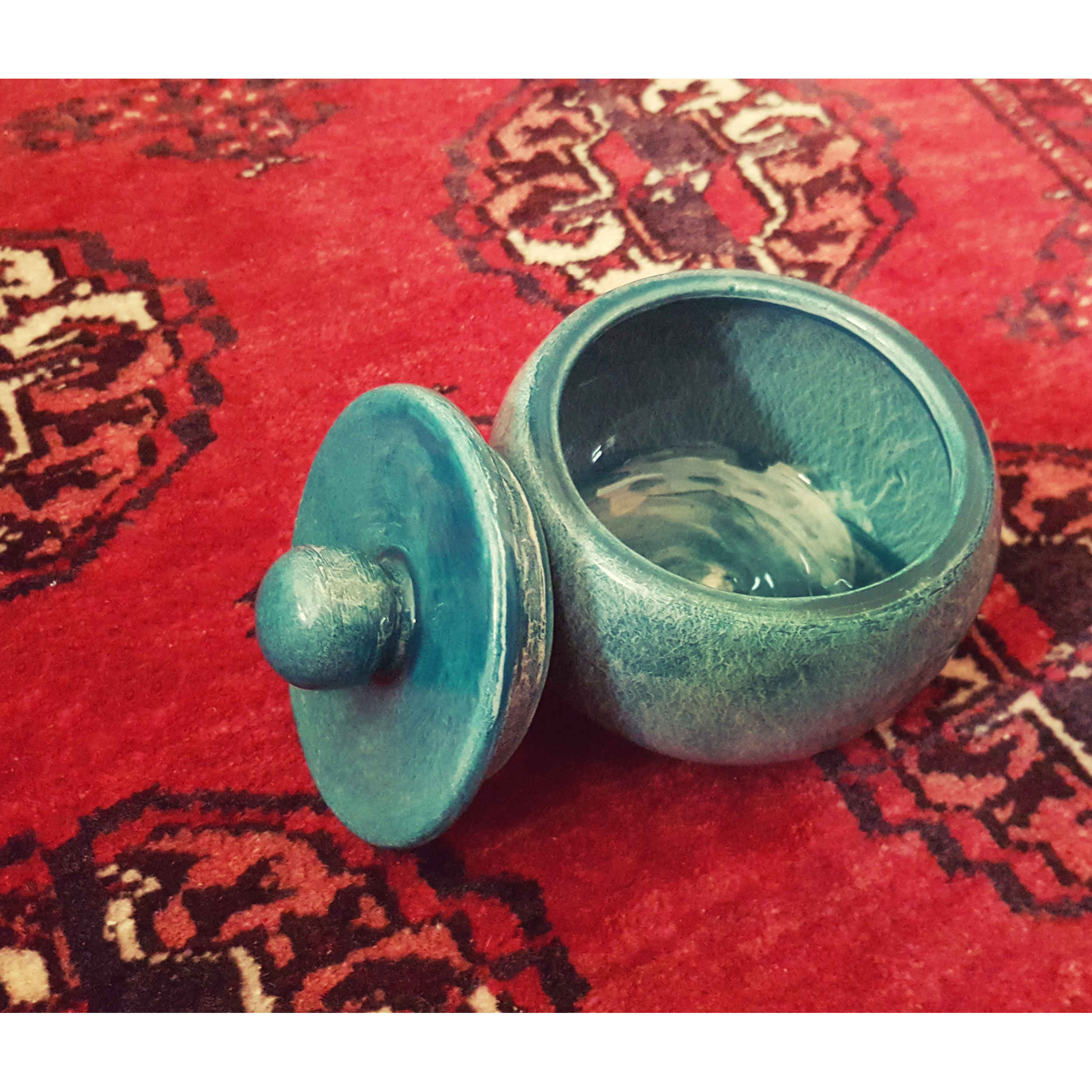 Keramische Zuckerschale mit Deckel – Künstlerischer Stil Avin