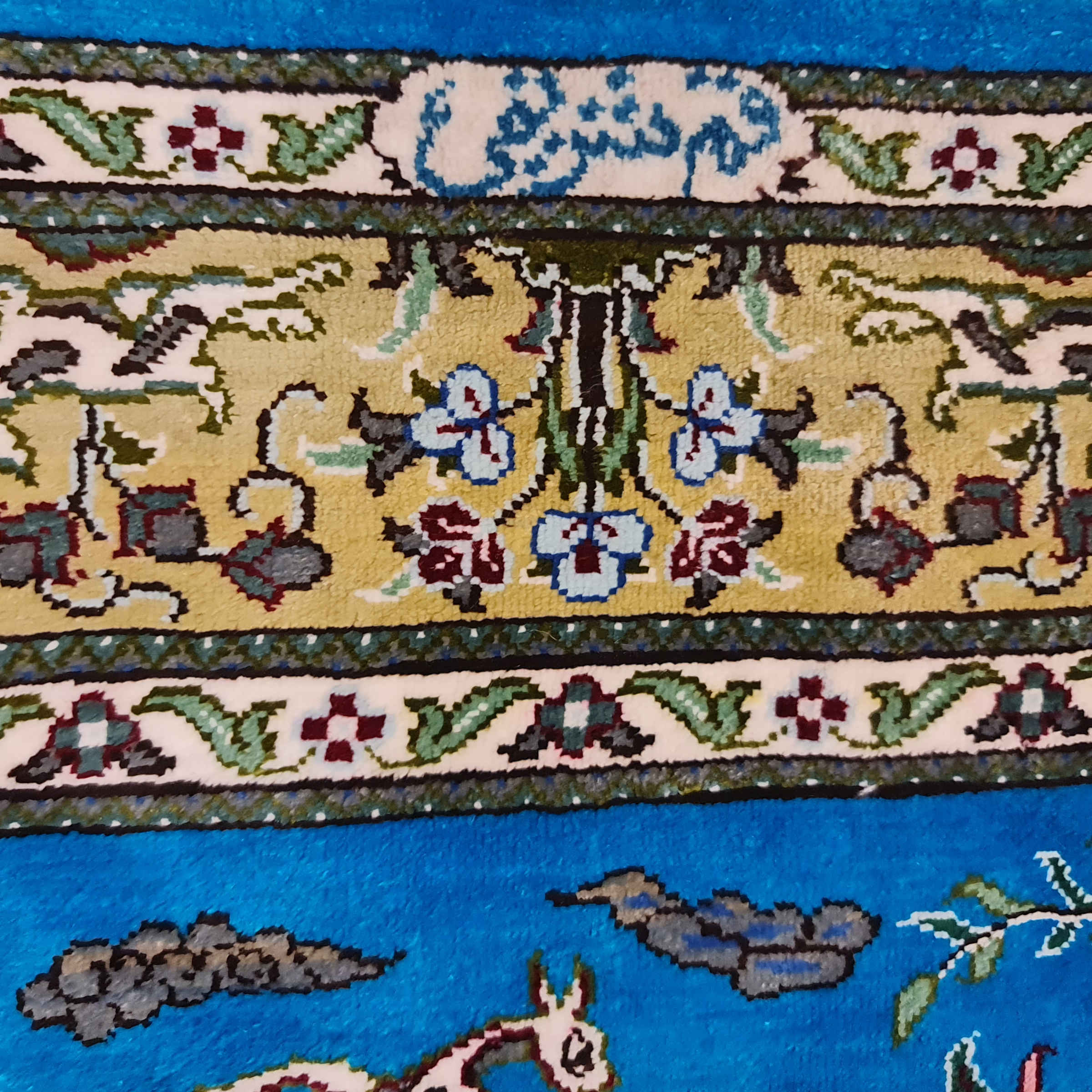 Authentischer iranischer Gebetsteppich aus Seide, handgeknüpft & luxuriöser Sajada Jagd