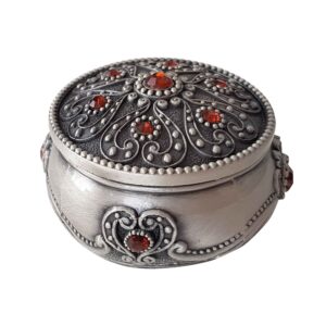 Metall-Schmuckbox im Vintage-Design mit rotem Edelstein