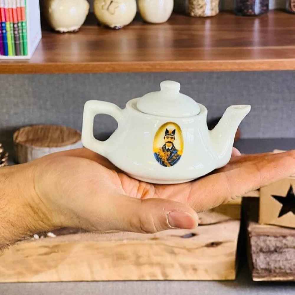 Teekanne mit Safran-Infusor im persischen Qajari-Design Modell Naseri