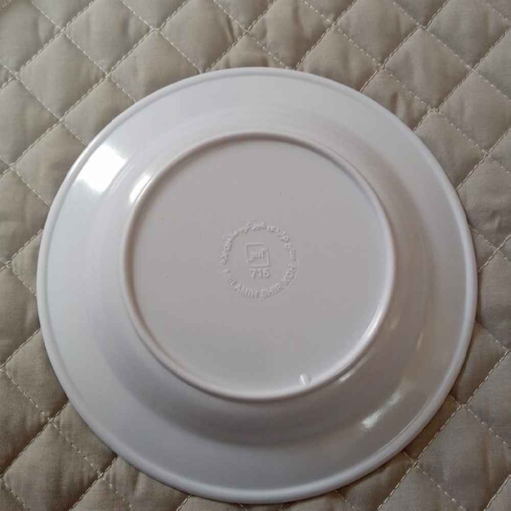 Weißes Melamin-Geschirrset, Mikrowellenfest mit Blumen-Design