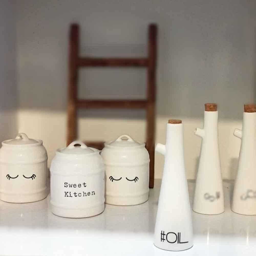 Weiße Porzellan Ölspenderflasche praktisch für den täglichen Kochgebrauch