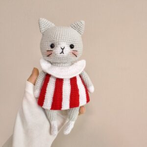 Handgemachtes Amigurumi Kuscheltier – Grau | 23 cm Niedlich und Gemütlich