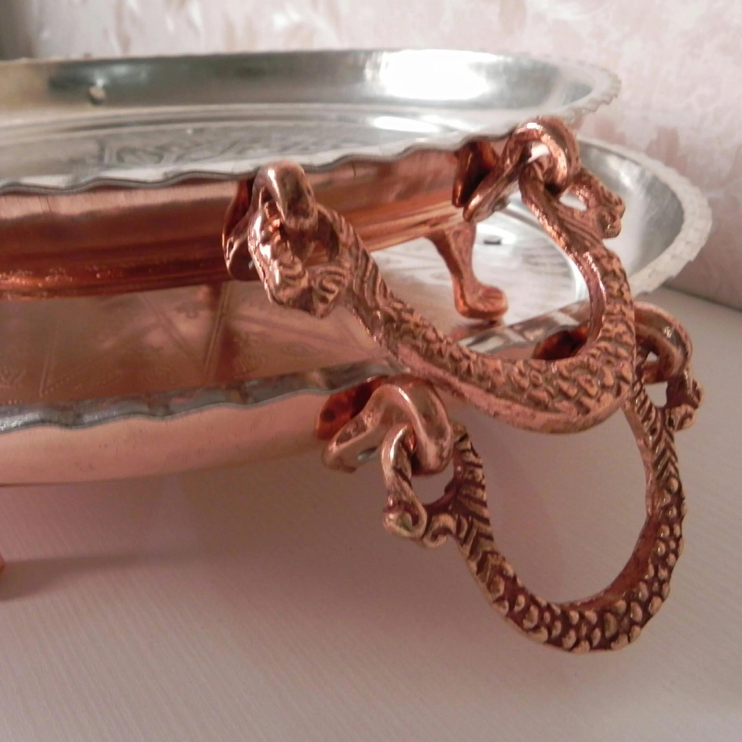 Persisches Kupfer Serviertablett Hammered Fußed