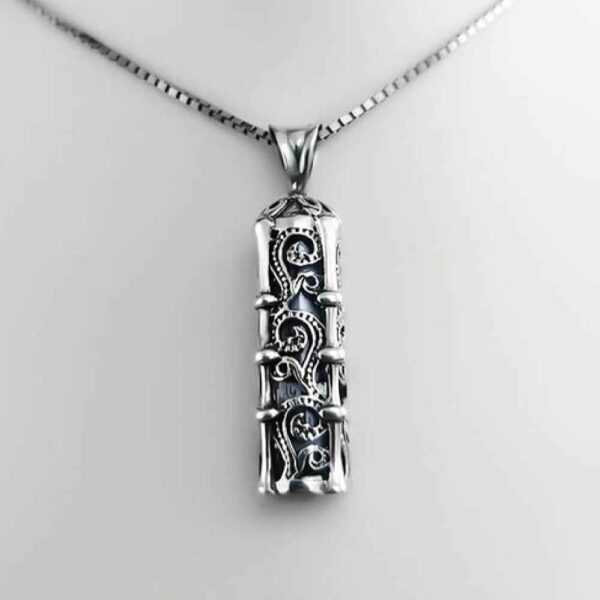 Islamisches Silberanhänger mit Hirz von Imam Jawad Muslimischer Schmuck