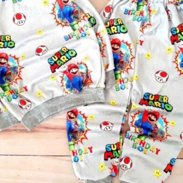 Kinder Sweatshirt & Hose Set mit Super Mario Design Weiß