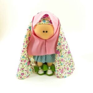 Muslimische Hijab-Stoffpuppe mit Tschador – Ideal für Jashn-e Taklif | Handgefertigte Tradition
