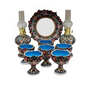 Elegantes Töpferware Haft-Seen Minakari Set für das persische Neujahr