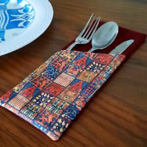 Samtbesteckbeutel mit persischer Kalligraphie – Elegantes Gelbes Design