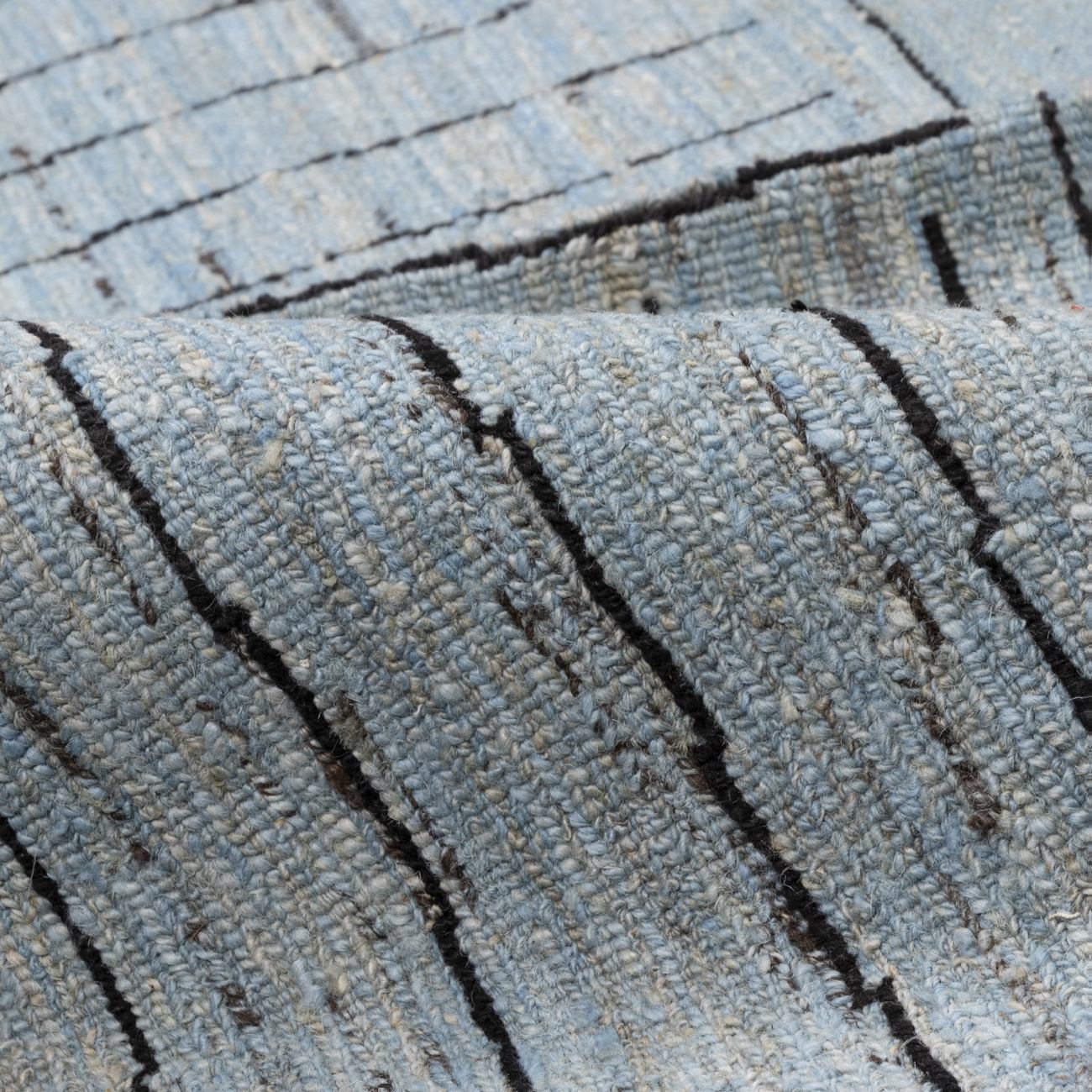 Artisanal persischer Woll Kelim Teppich handgewebt in Fars gestreift grau