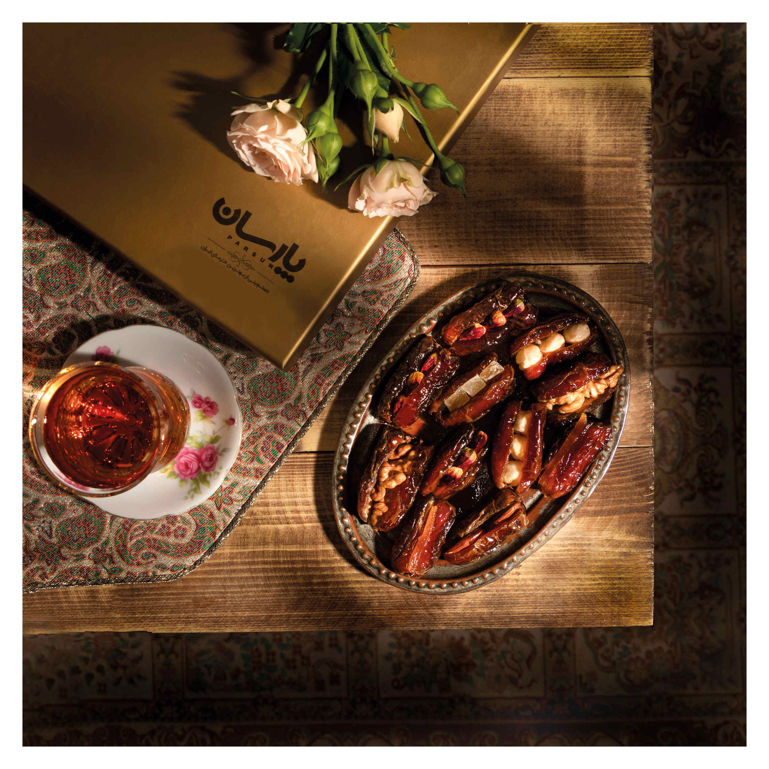 Getrocknete iranische Datteln – Piarom-Sorte gefüllt mit Walnüssen & Mandeln