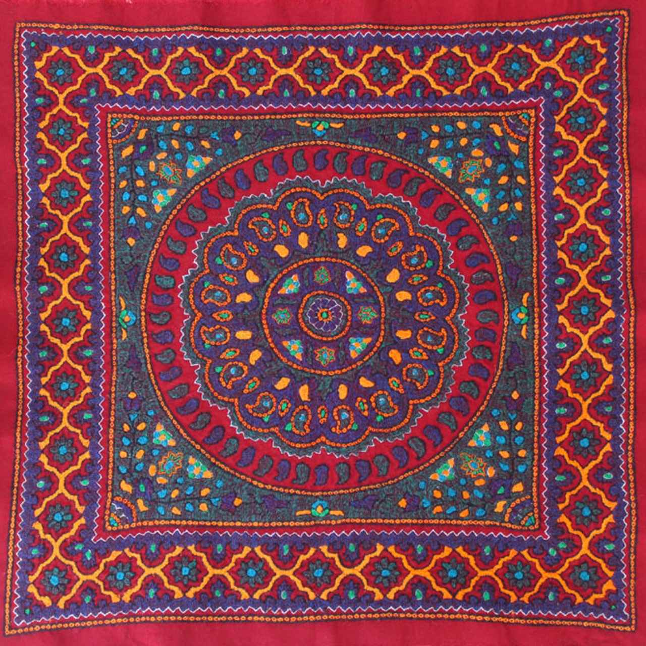 Pateh Kermans Eleganz Handgefertigte Tischdecke Bazoobandi