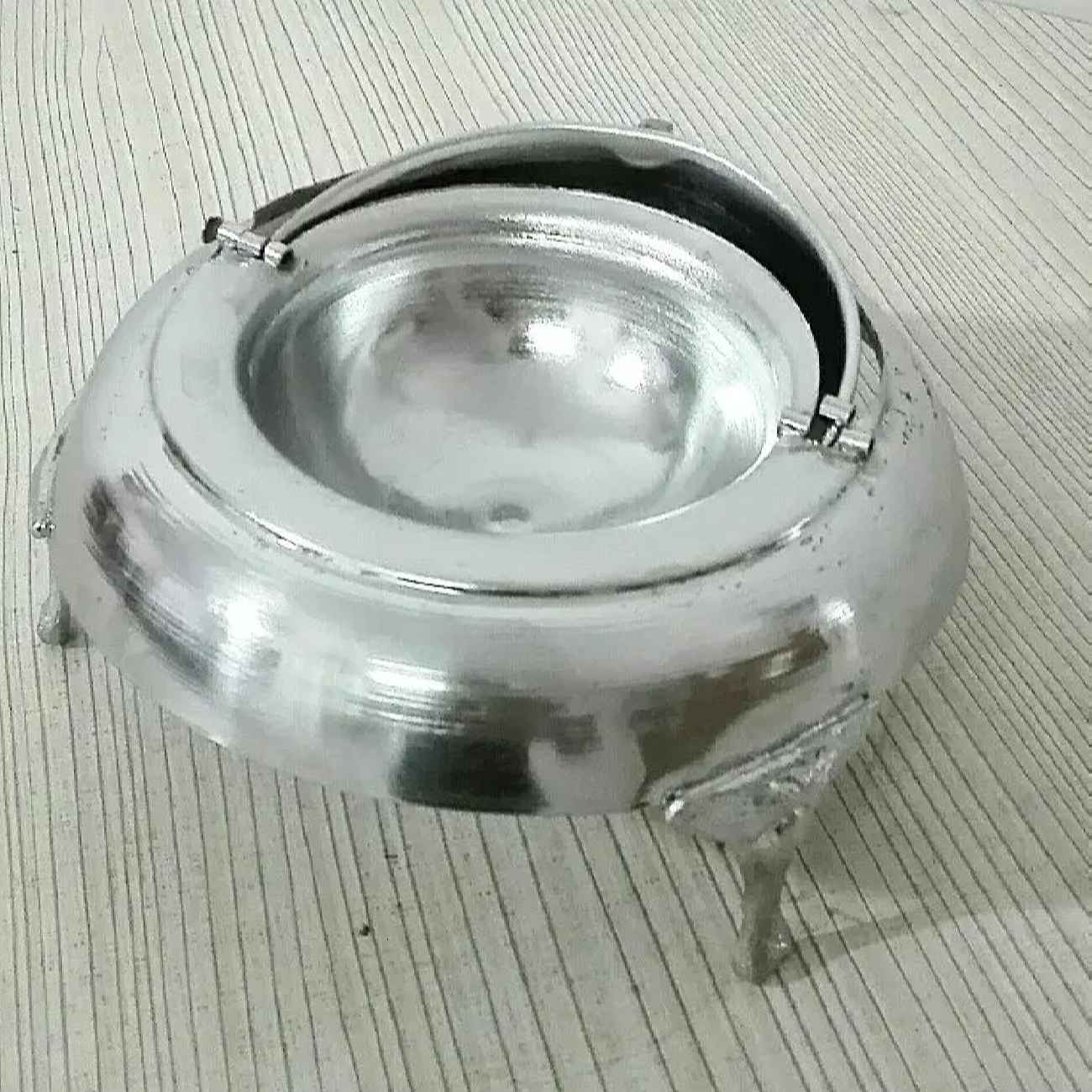 Persischer Kaviar-Servierer mit Roll-Top, Messingfuß und Silber