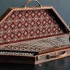 Persisches Santur-Etui – luxuriös, handgefertigt aus Holz und Leder