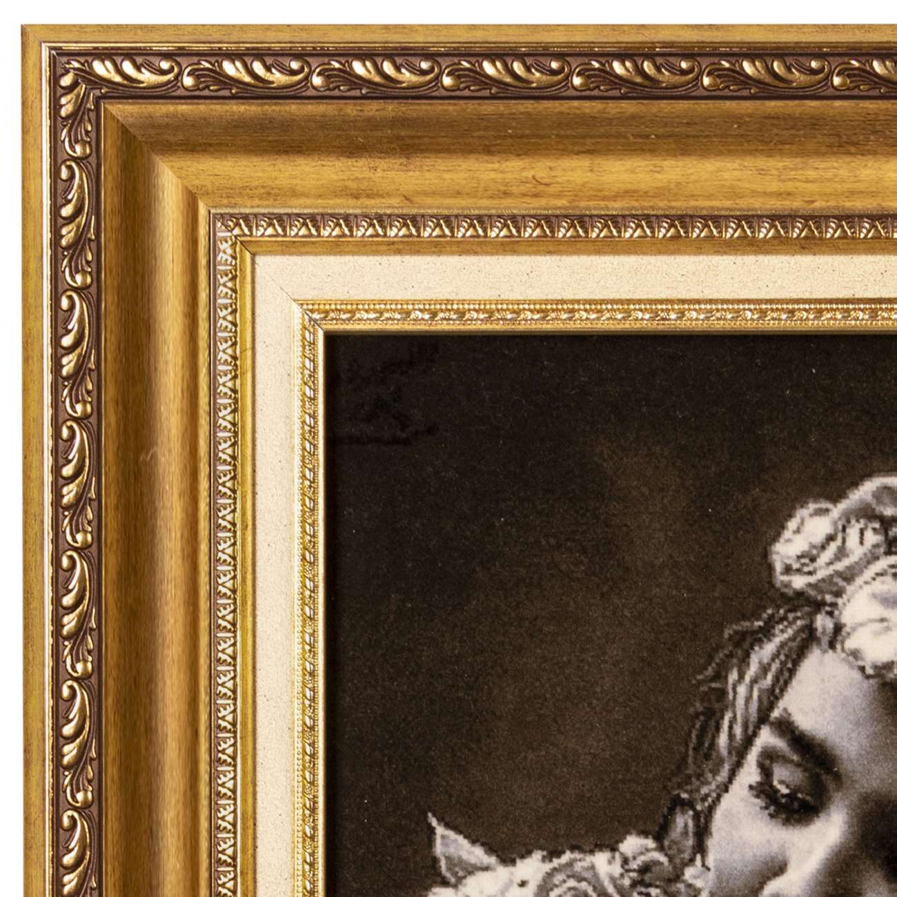 Handgeknüpfter persischer Bildteppich aus Tabriz, der ein Mädchen und eine Katze darstellt