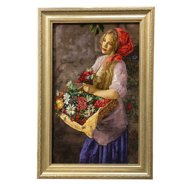 Handgeknüpfter persischer Bildteppich aus Tabriz, der ein Mädchen mit Blumen darstellt